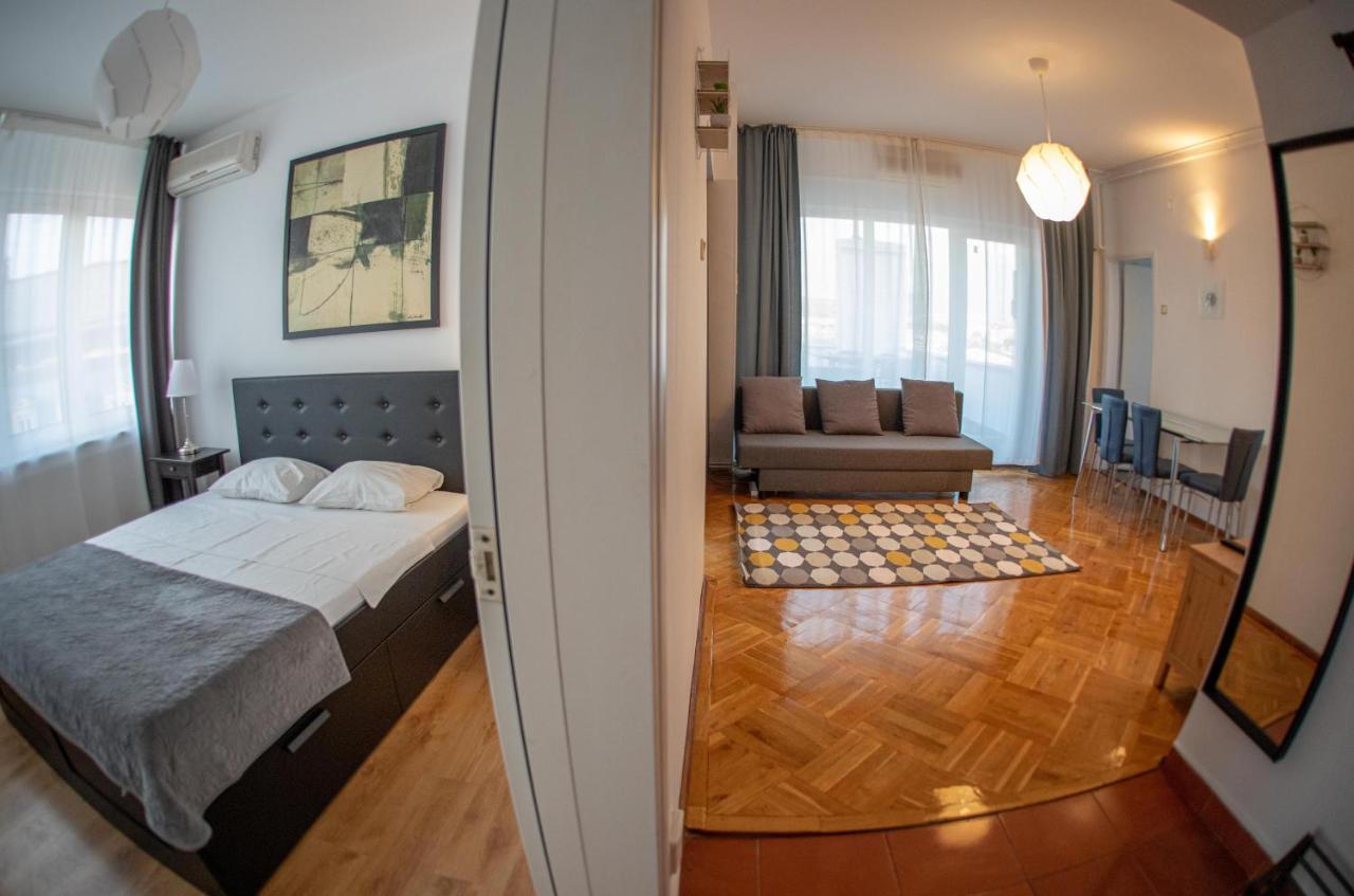 Color Apartments Nicolae Tonitza St Bucharest Exterior photo
